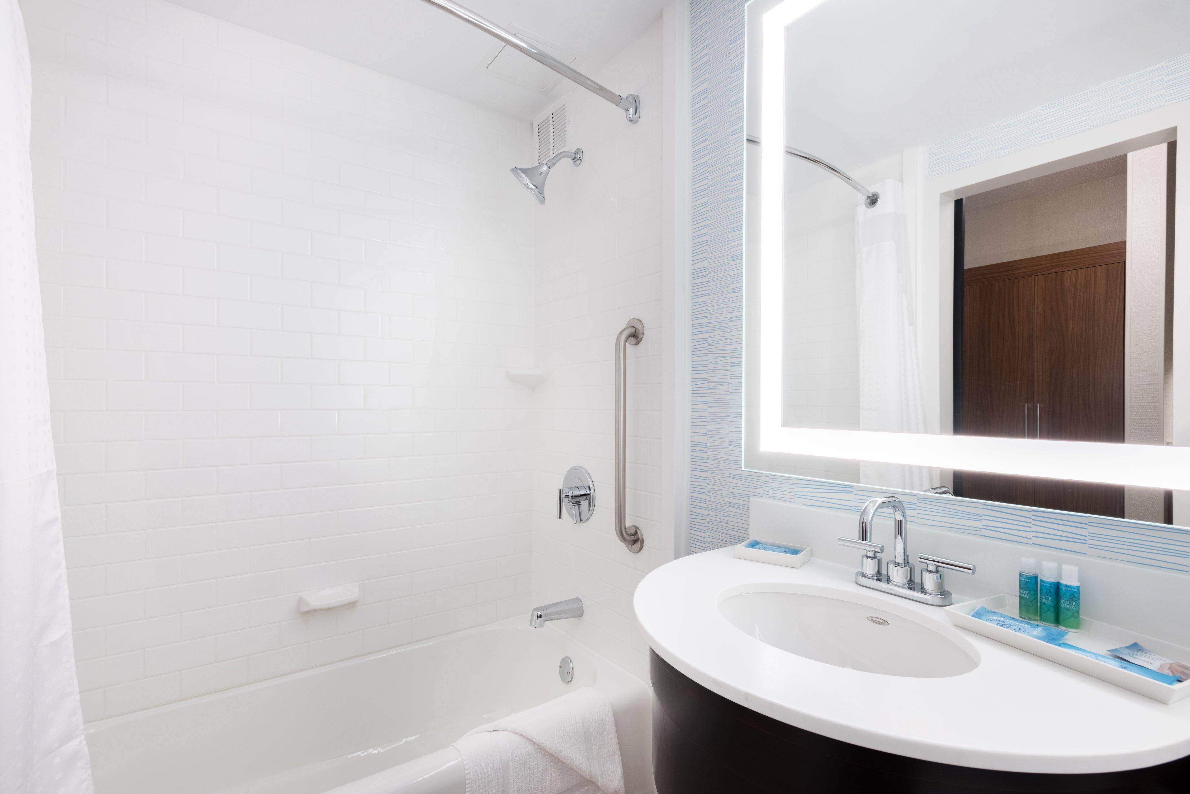 Holiday Inn Express Boston-Waltham By Ihg Ngoại thất bức ảnh