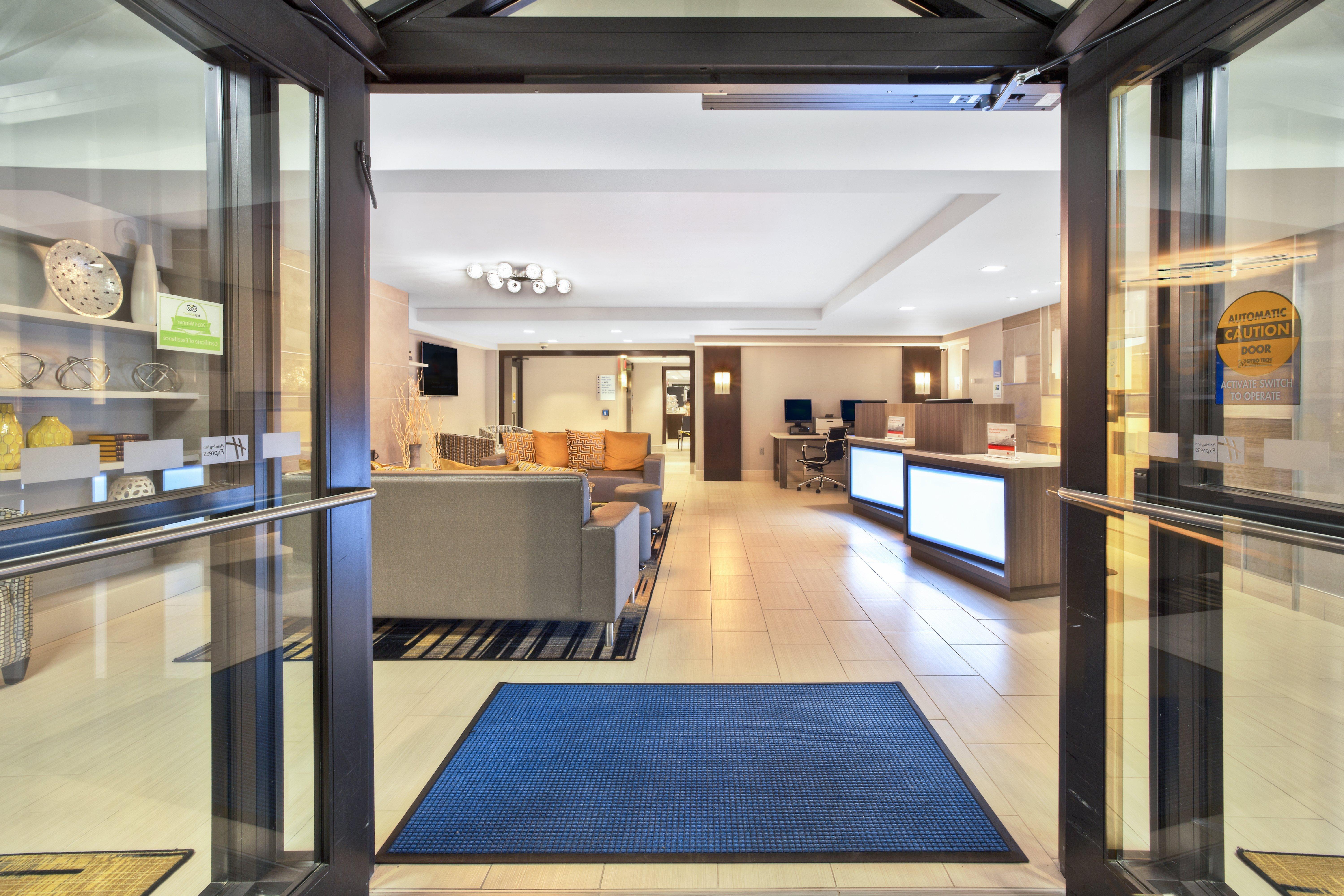 Holiday Inn Express Boston-Waltham By Ihg Ngoại thất bức ảnh