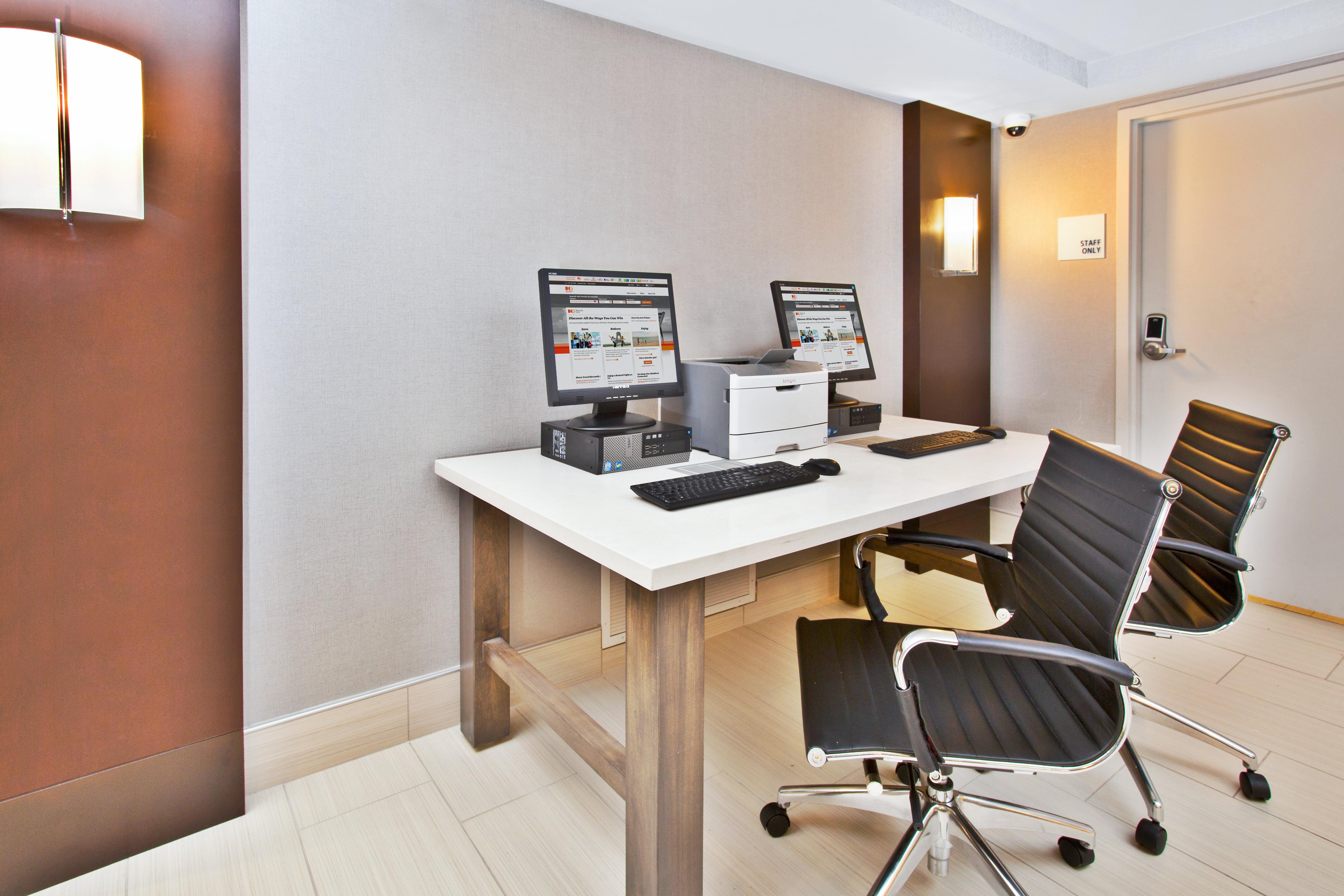 Holiday Inn Express Boston-Waltham By Ihg Ngoại thất bức ảnh