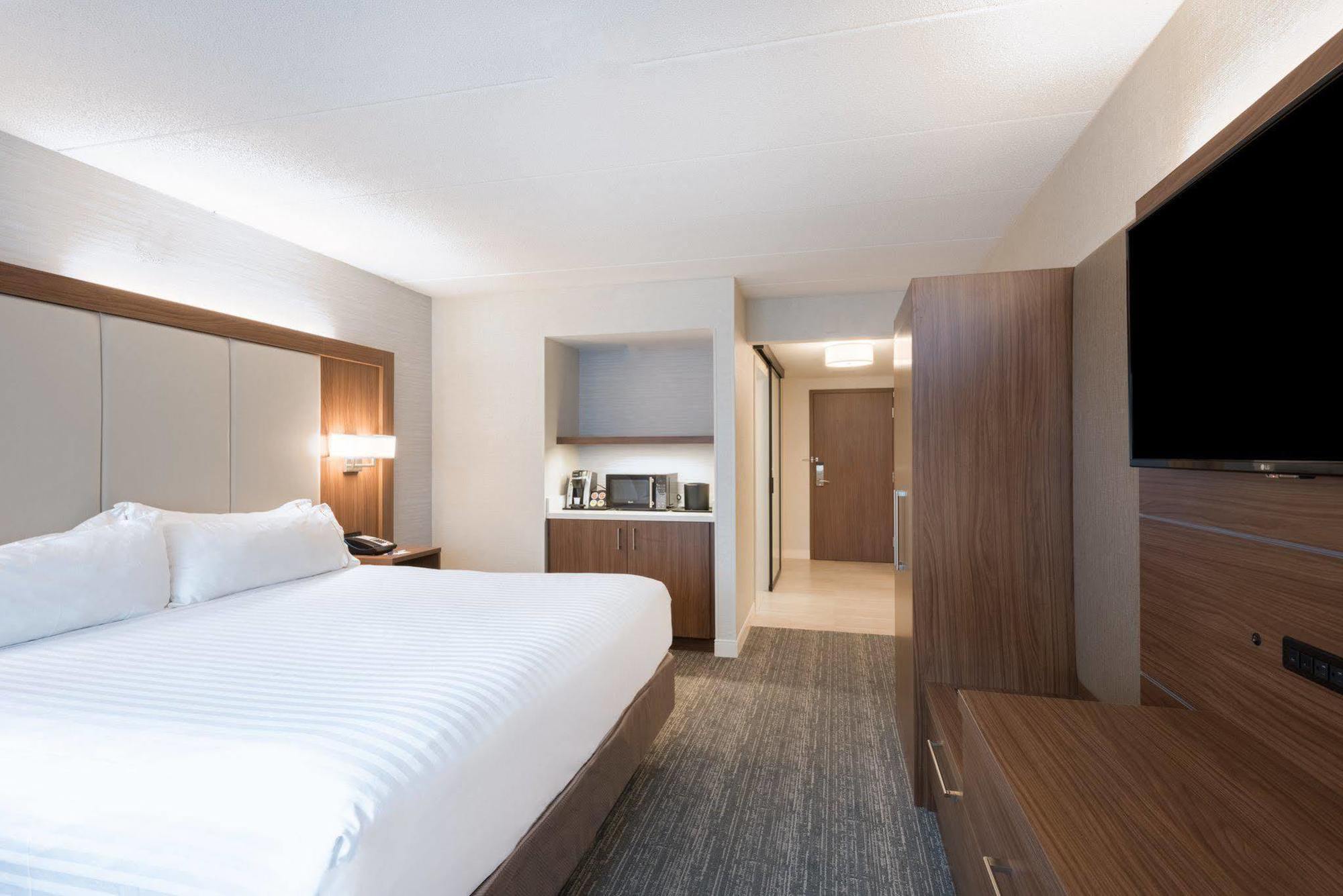 Holiday Inn Express Boston-Waltham By Ihg Ngoại thất bức ảnh