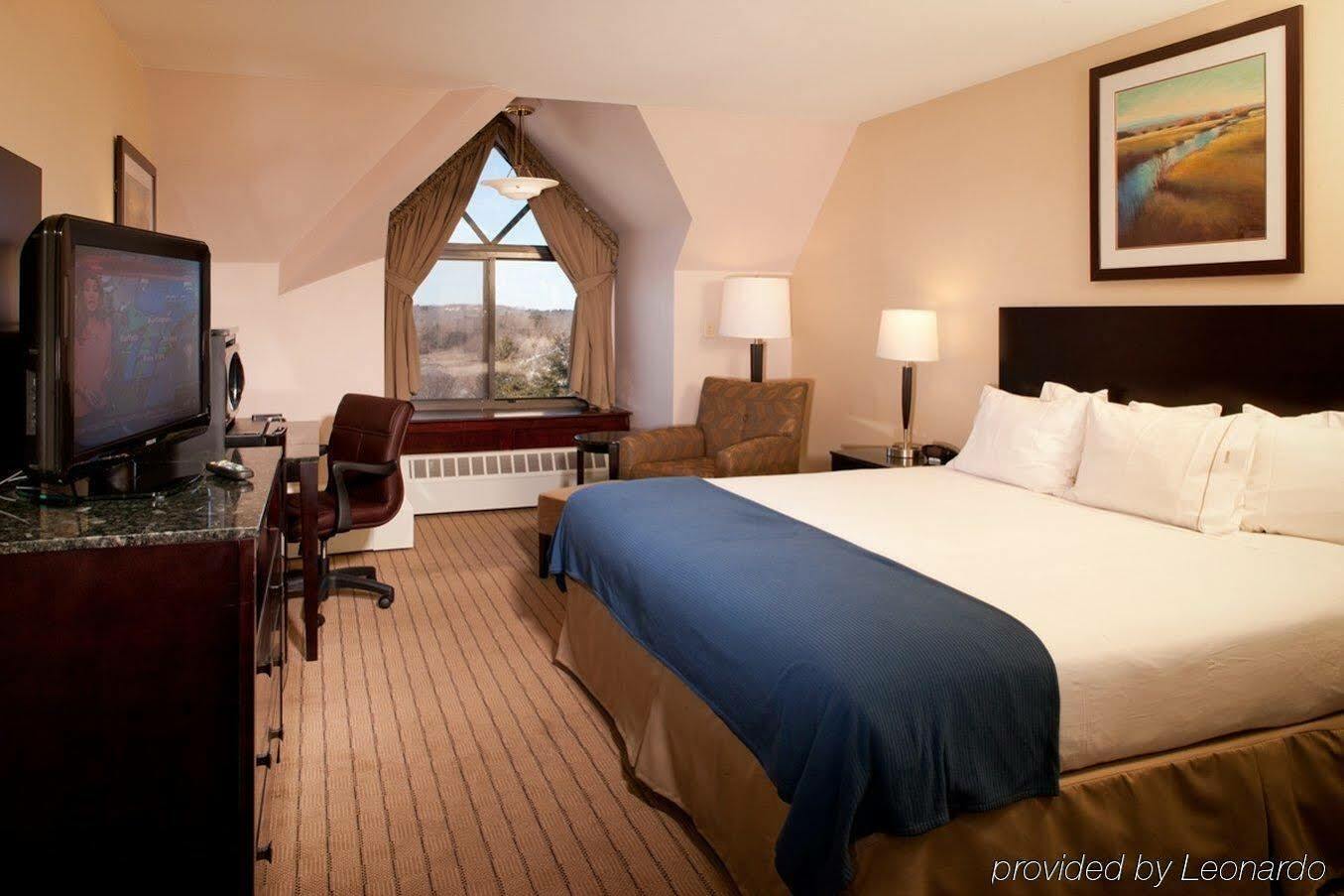 Holiday Inn Express Boston-Waltham By Ihg Ngoại thất bức ảnh