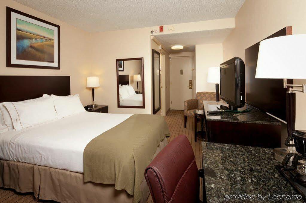 Holiday Inn Express Boston-Waltham By Ihg Ngoại thất bức ảnh